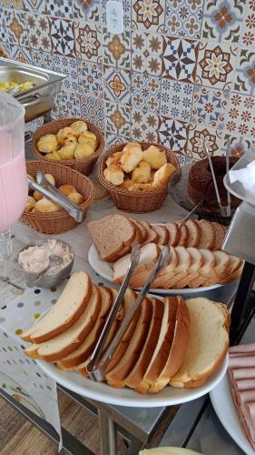 Makanan di atau berdekatan hotel