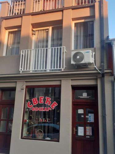 Budova, kde se apartmán nachází