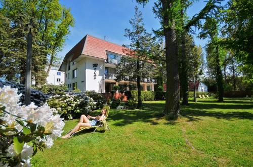 Puutarhaa majoituspaikan Relax ulkopuolella