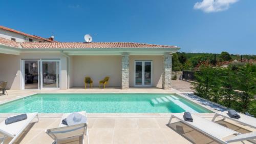 Villa Audrey by Villas Holiday