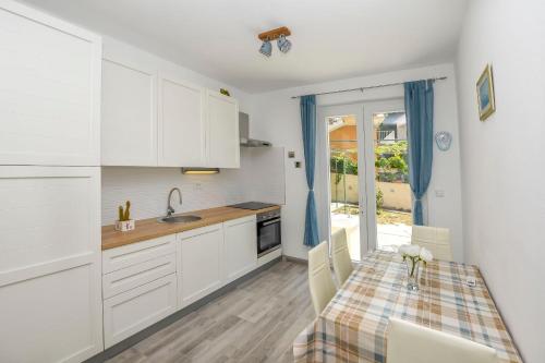 Apartments Dragica