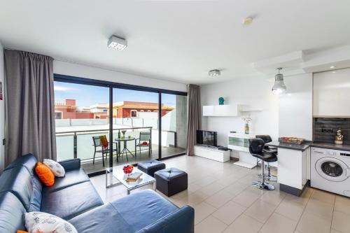 Villa Lola by Villa Plus