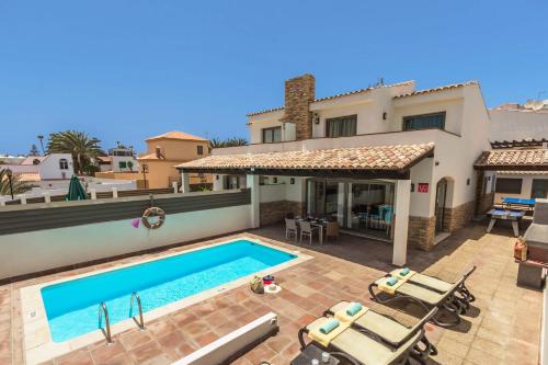 Villa Nanda by Villa Plus