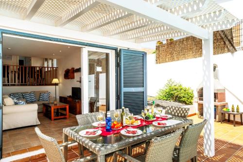 Villa Isabella by Villa Plus