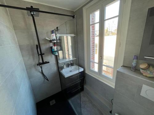 Kúpeľňa v ubytovaní Maison familiale de ville à Etretat