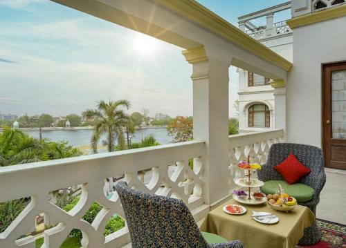 Μπαλκόνι ή βεράντα στο Brahma Niwas - Best Lake View Hotel in Udaipur