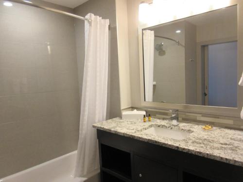 Gallery image of Best Western Plus Airdrie Gateway in Airdrie