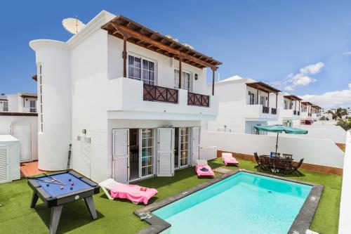 Villa Arte by Villa Plus