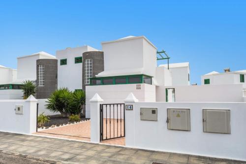 Villa Plata by Villa Plus