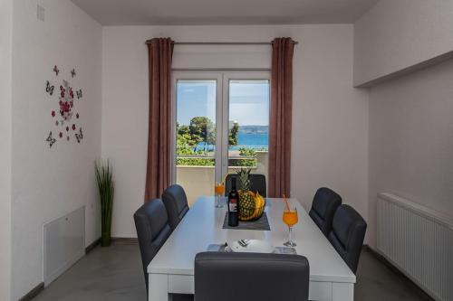 Beach apartment Anđela A2
