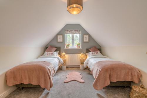 Gallery image of Orchard Cottage in Alderton
