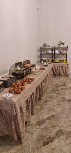 Afbeelding uit fotogalerij van CORVIN HOUSE in Hunedoara