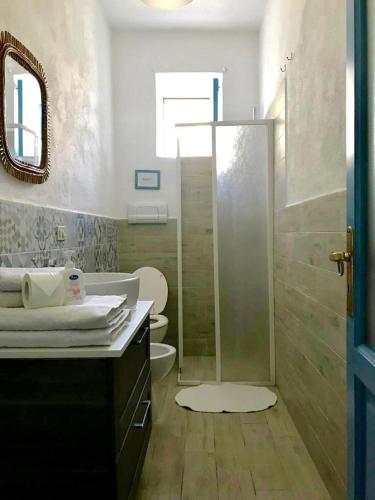 A bathroom at (Porto Santa Marina) Casa Nanny