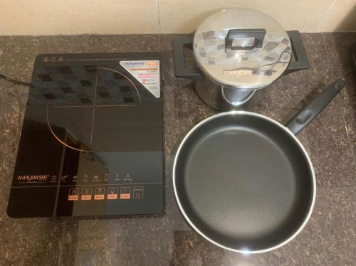 a food scale sitting on top of a counter at Kota Permai Free n Easy Interior Bukit Mertajam in Bukit Mertajam