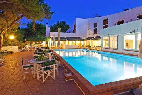 Bazén v ubytovaní Hotel Kyrie Isole Tremiti alebo v jeho blízkosti