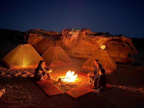 Clients de l'établissement Desert Magic Camp & Resort