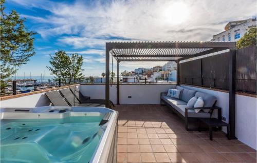 Gorgeous Home In Marbella With Kitchen photo 2