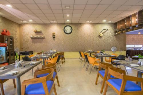 Restaurant ou autre lieu de restauration dans l'établissement Bangalore Gate Hotel & Conferences