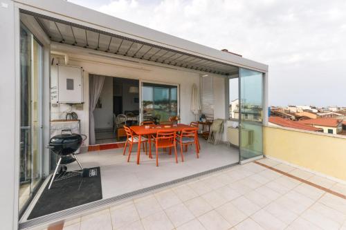 Viareggio Attique with Terraces & Lovely Veranda