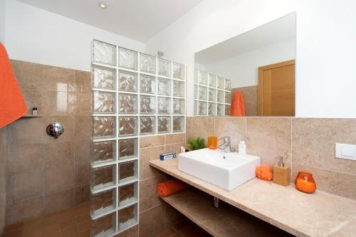 Villa Josefa by Villa Plus photo 3