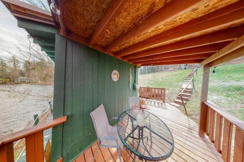 Lake Cottage – Photos 3
