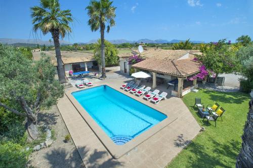Vista de la piscina de Villa Sebastian by Villa Plus o alrededores