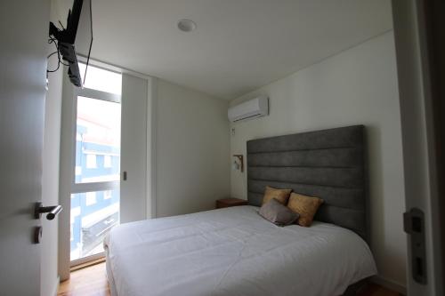 OPORTO GUEST Natária Flats with Parking
