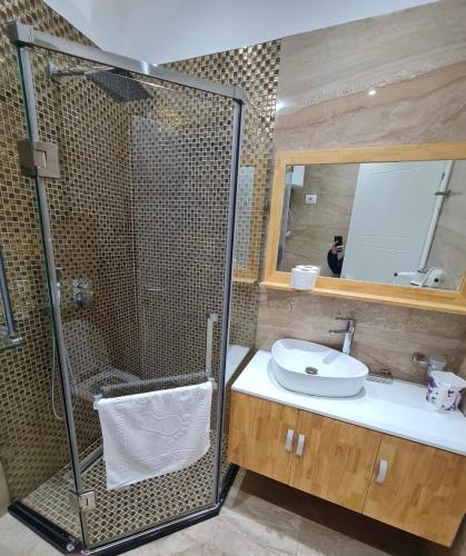 Gallery image of Deni Lalzi Bay Rooms in Durrës
