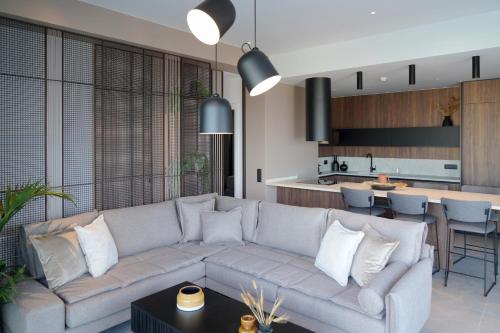 AGAVE HILL LUXURY HOUSE