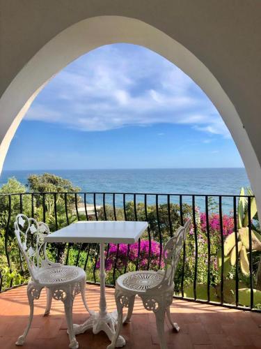 サン・フェリーチェ・チルチェーオにあるHotel Punta Rossaのギャラリーの写真