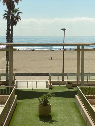 Alojamiento en primera línea de playa con WIFI, Valencia ...