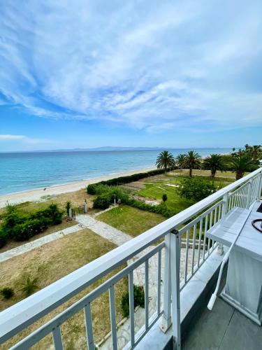 CHANIOTH LUXURY SUITES BY MAKHOME