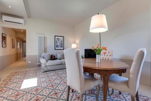 Zante Apartment by Mamo Florence