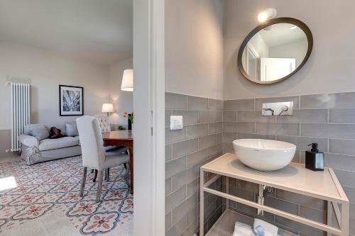 Zante Apartment by Mamo Florence