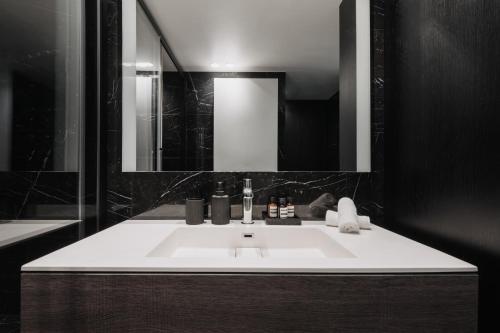 HIGHSTAY - Luxury Serviced Apartments - Place Vendôme photo 38