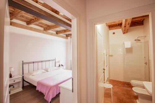 Bilik mandi di Residence Corte San Carlo