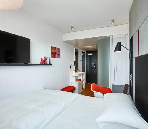citizenM Seattle Pioneer Square Image