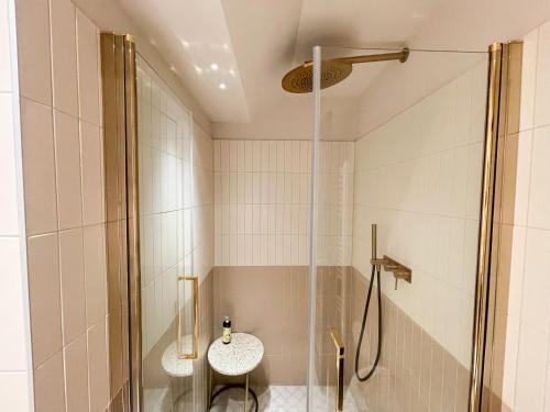 Łazienka w obiekcie Luxury Apartment Prosecco Porec 1min to the Sea