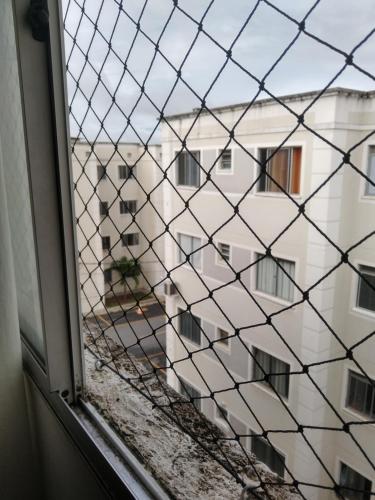 una ventana de un edificio con vistas en Espaçossego 7 quarteirões do Parque do Povo, en Campina Grande