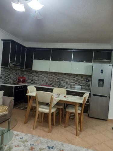 Fotografie z fotogalerie ubytování Villa Çerpja v destinaci Kamëz