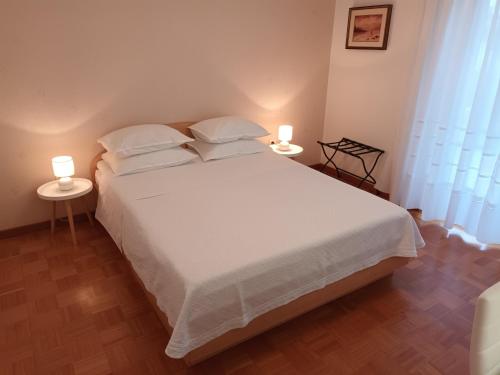Apartments Leo
