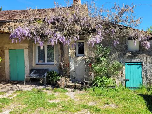 Zahrada ubytování Petite ferme en pierre restaurée près de Périgueux