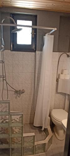 Gambar di galeri bagi Poseidon room's Vourvourou di Vourvourou