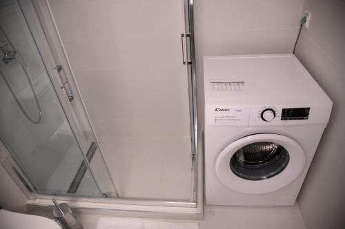 Marianna's Stylish Brand New Apt in the heart of Athens