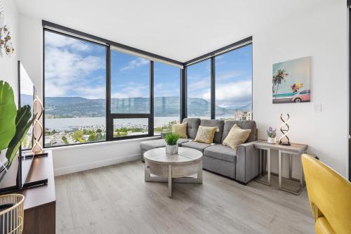 Gallery image of Brand New Luxury Downtown Near the Beach #16 in Kelowna