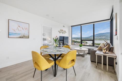 Gallery image of Brand New Luxury Downtown Near the Beach #16 in Kelowna