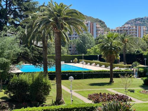 My Resid Appart Cannes Marina vue piscine