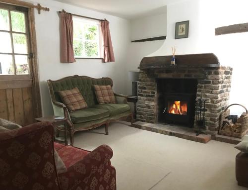 Tudor Cottage – Photos 3