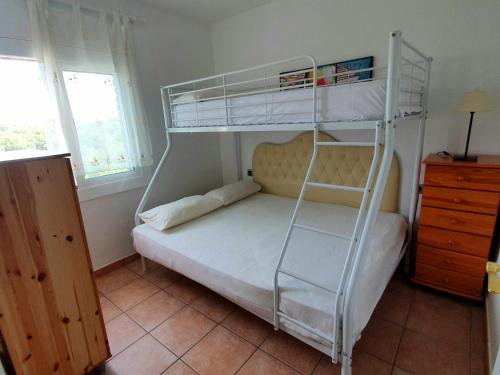 Apartamento con vistas y piscina en Salou!