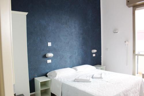HOTEL LUNA